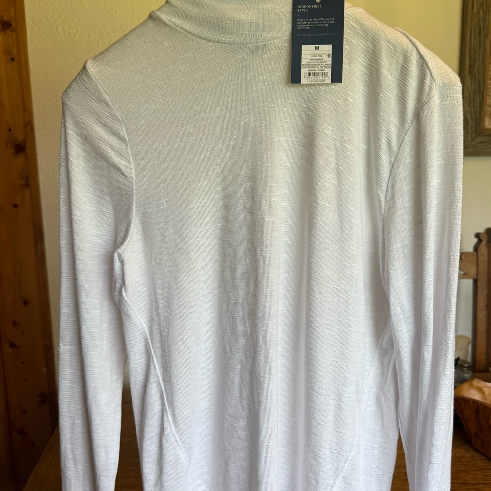 Women’s White Long Sleeve Shirt